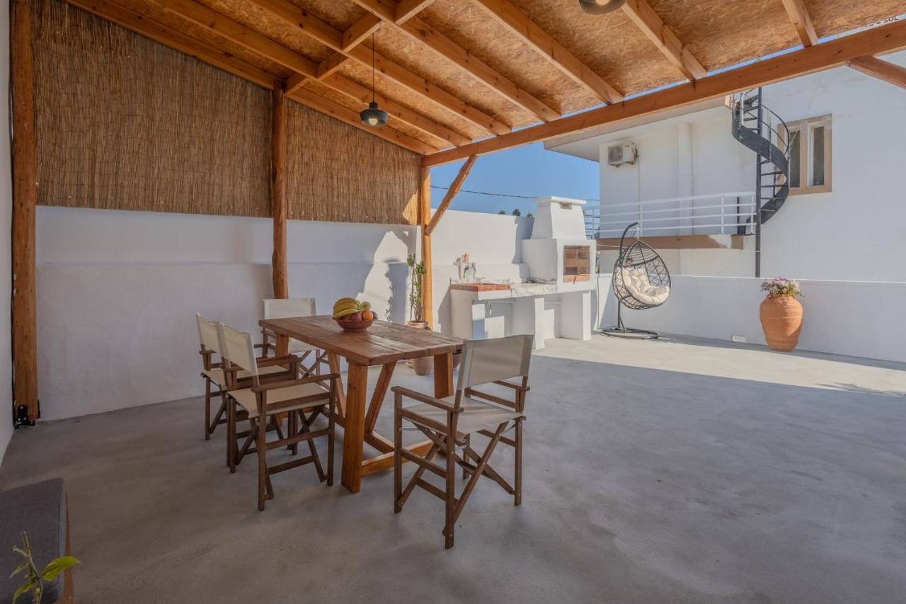 The Skyline Nest - Ferienwohnung Archángelos