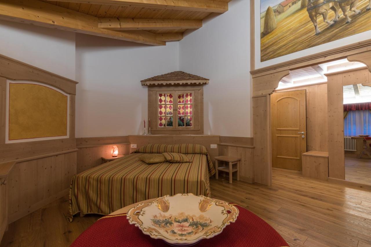 Double or Twin Room with Terrace