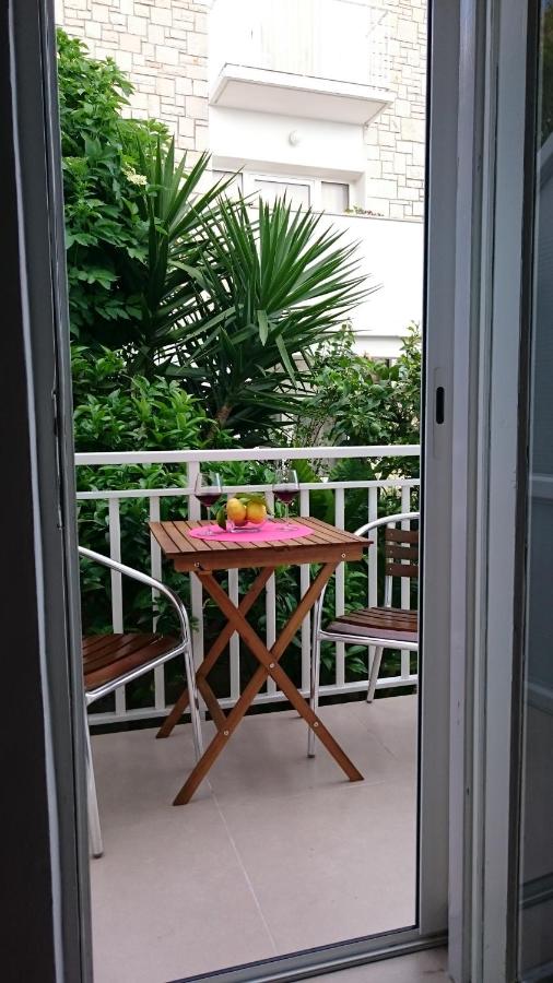 Studio Apartment with Sea View