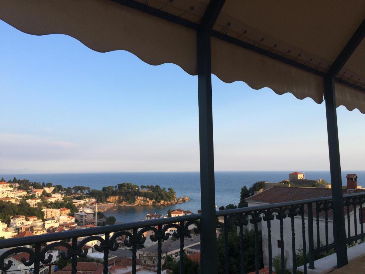 Appartamento con 1 Camera da Letto, Balcone e Vista Mare