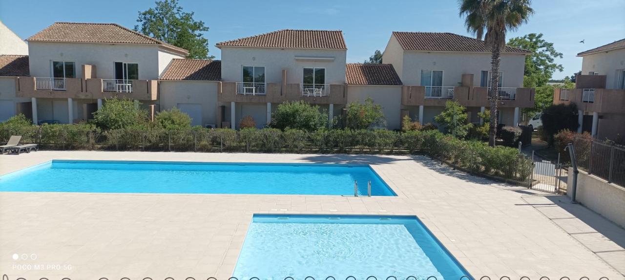 Bel appartement confortable et cosy en résidence avec piscine à 5 mn de la mer - B&B Linguizzetta