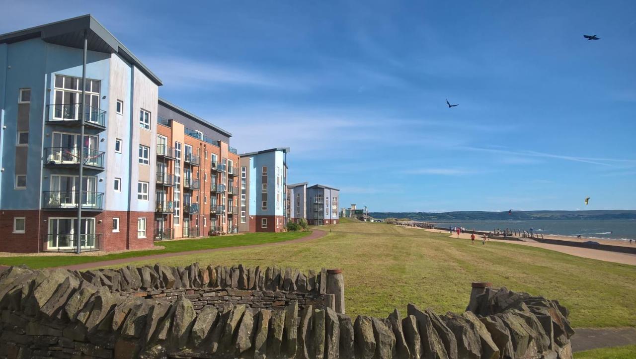 B&B Swansea - Coastal Apartments - Wales - Bed and Breakfast Swansea