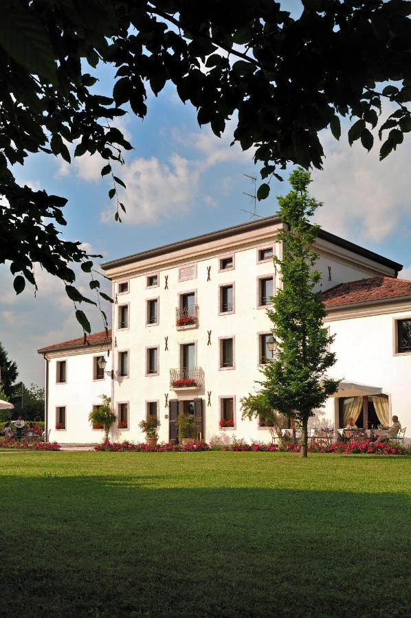 B&B Oderzo - Hotel Villa Dei Carpini - Bed and Breakfast Oderzo