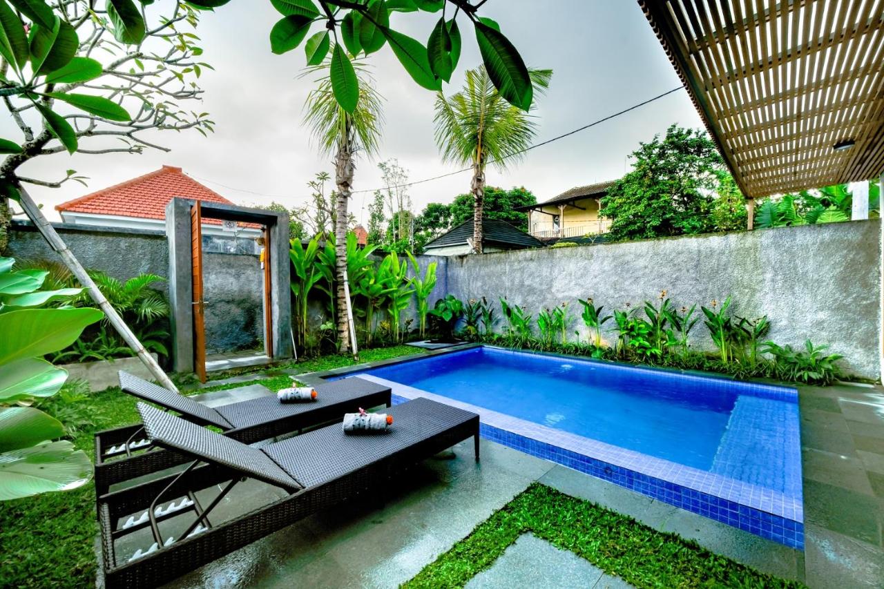 Harum Villa Ubud - Bed and Breakfast Ubud