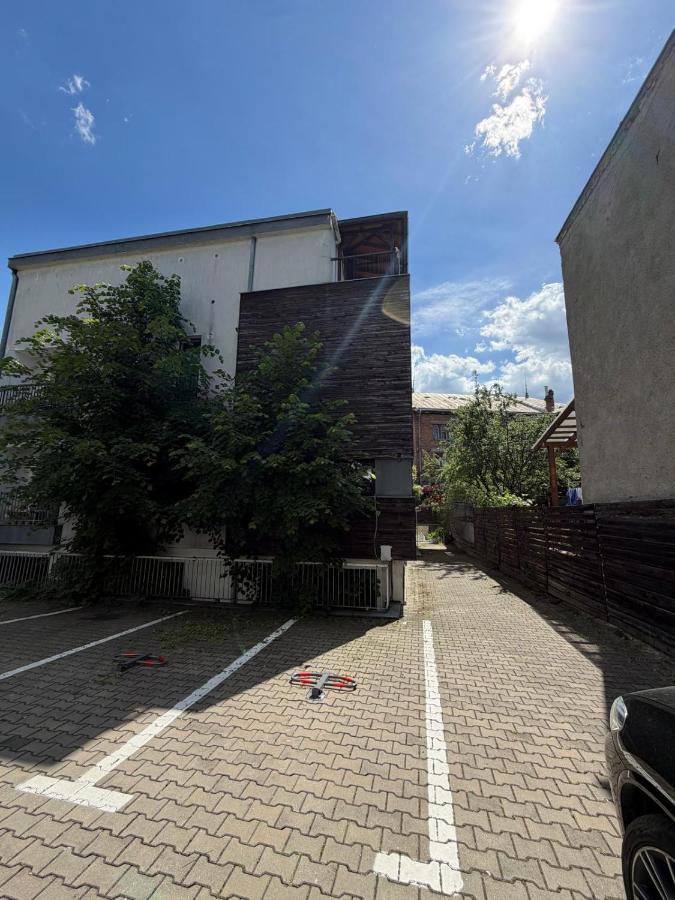 Glow Central Apartment Eminescu - B&B Târgu Mureş