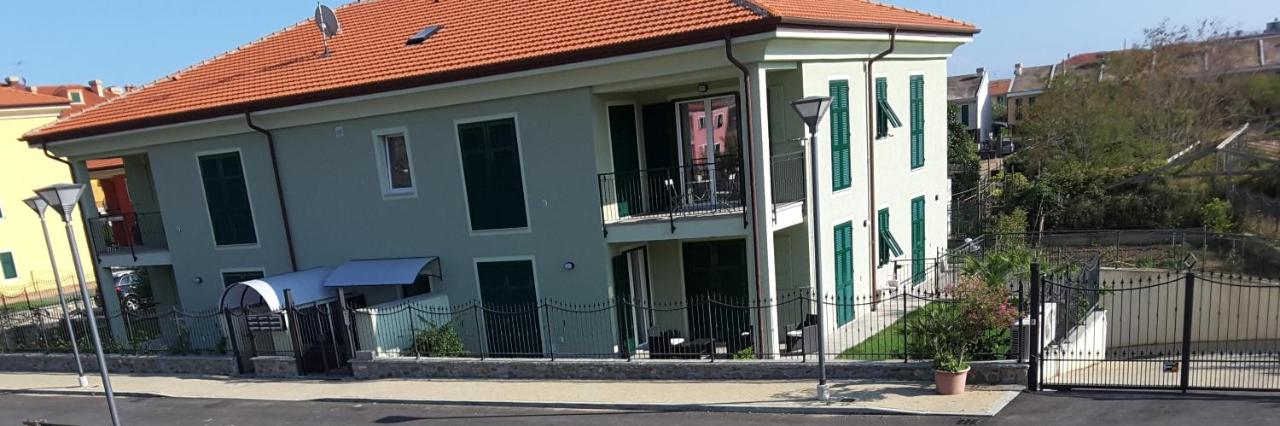 La Strelitzia Cervo Mare - B&B Cervo