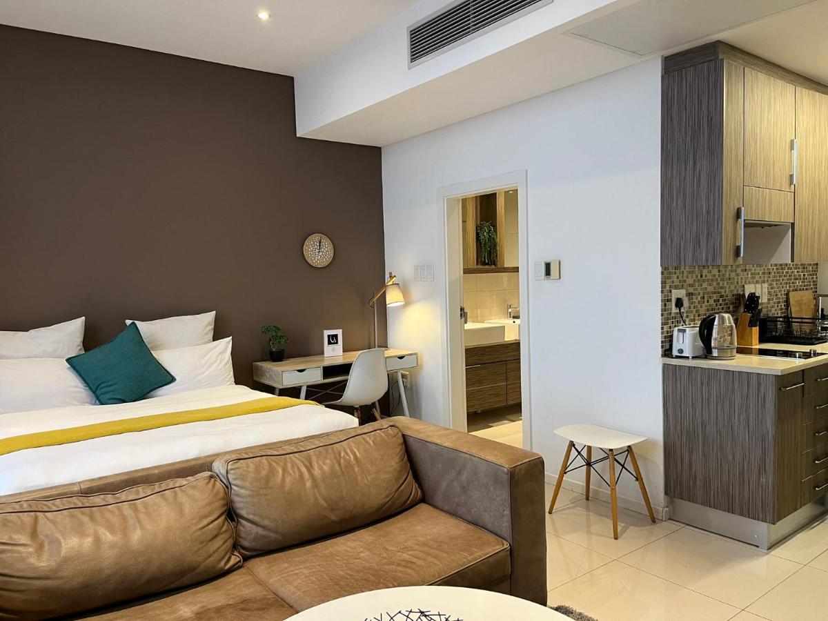 Urban Awe Apartment: iTowers 21st Floor - B&B Gaborone