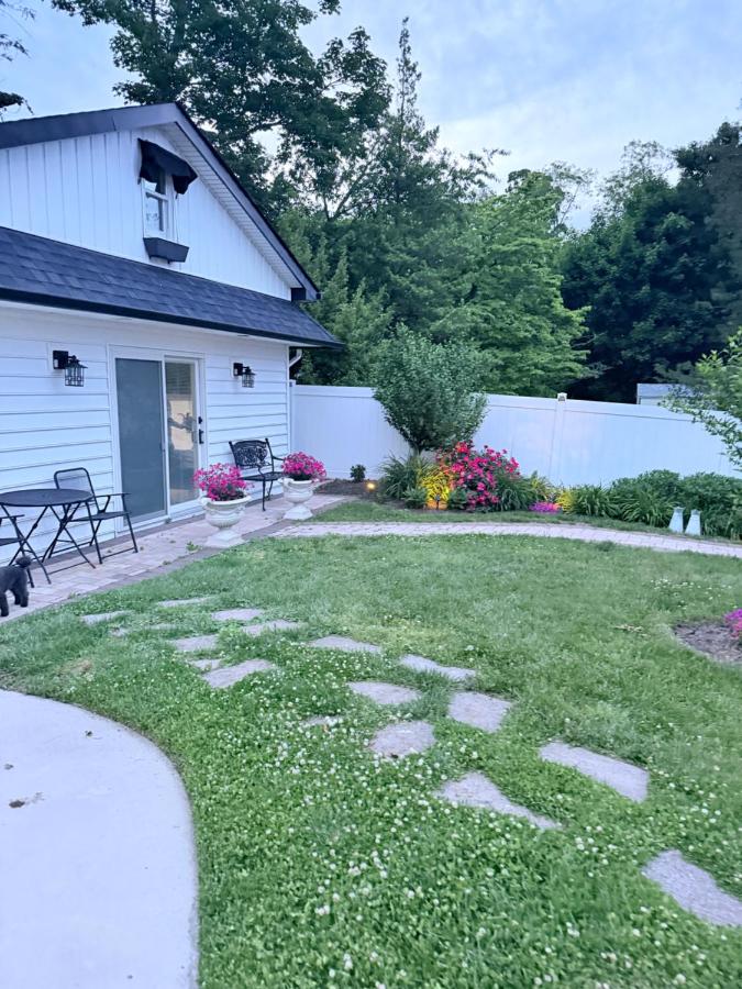 Unique guest house loft - B&B Spring Lake