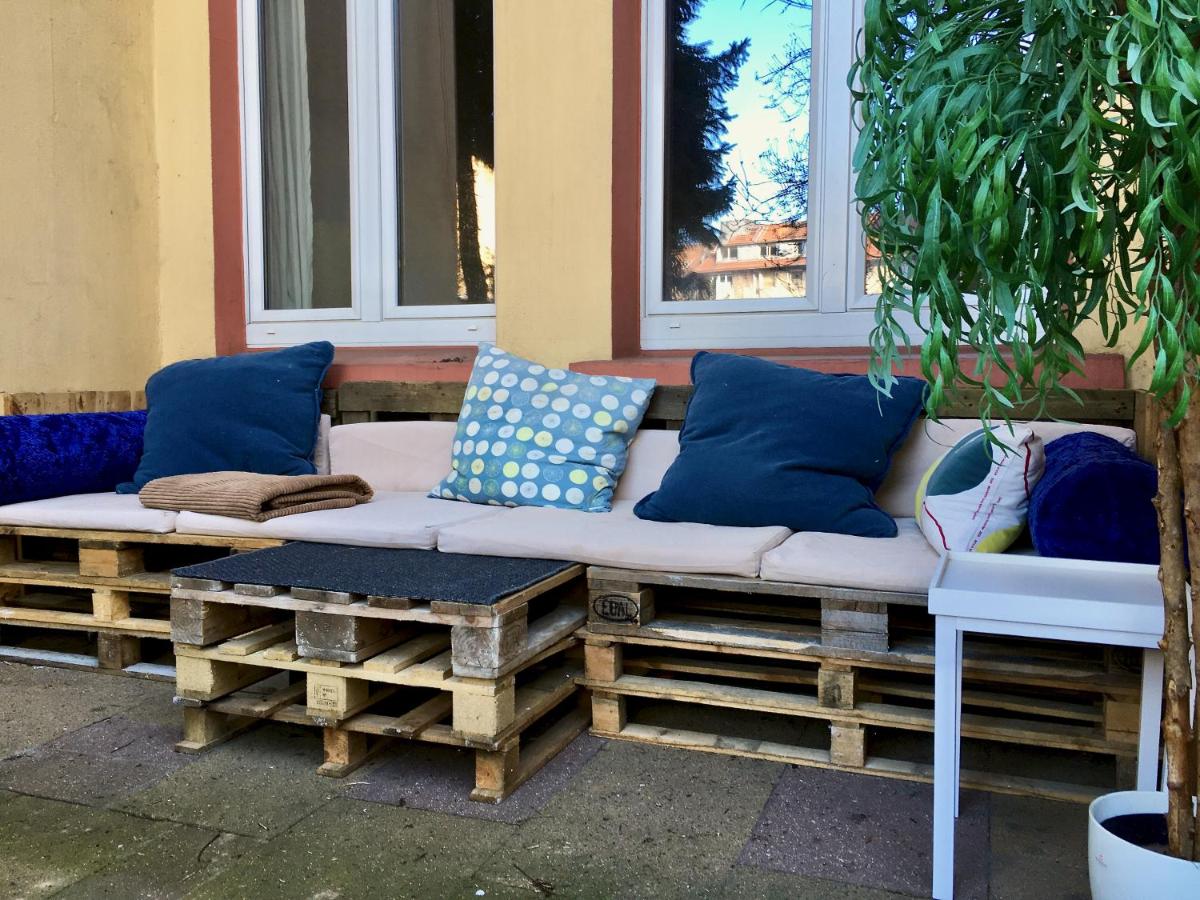 100 qm großes lichtdurchflutetes Loft im Herzen der City - Bed and Breakfast Bochum