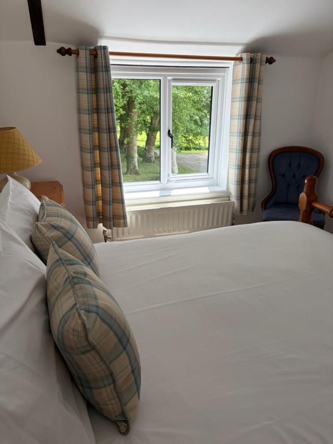 Hayloft Cottage, Family Friendly Devon Countryside Cottage, Master En-Suite, Sleeps 6, Country Side Views & Tarka Trail Access - Chambres d'hôtes Merton