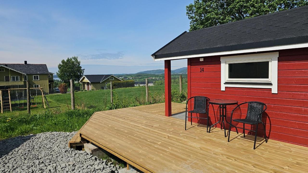 Rødseth gårdsovernatting Hytter - B&B Molde
