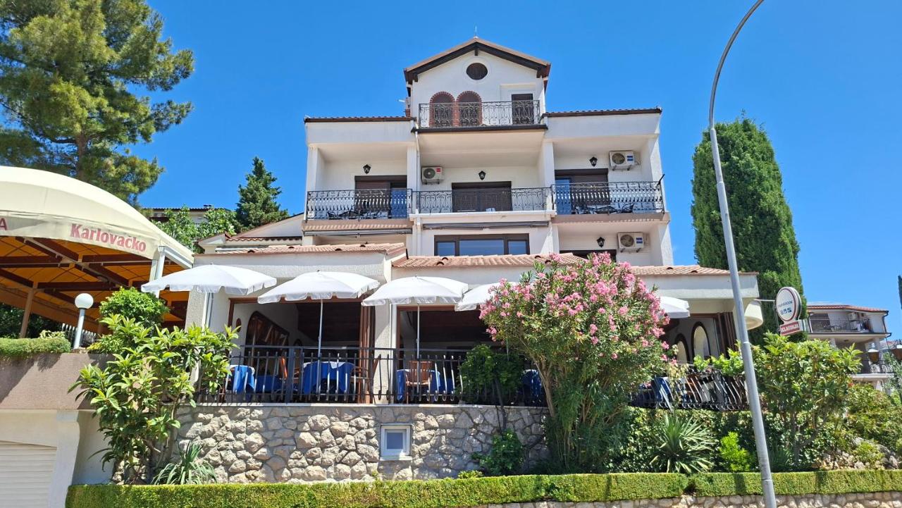Pansion Klaudija - B&B Cirquenizza