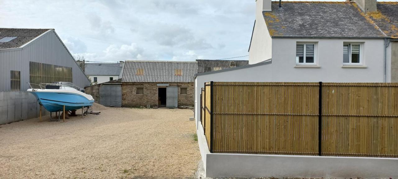 Jolie maison rénovée en campagne, proche Landivisiau, à environ 15 min de Plouescat et des plages - Chambres d'hôtes Plougar