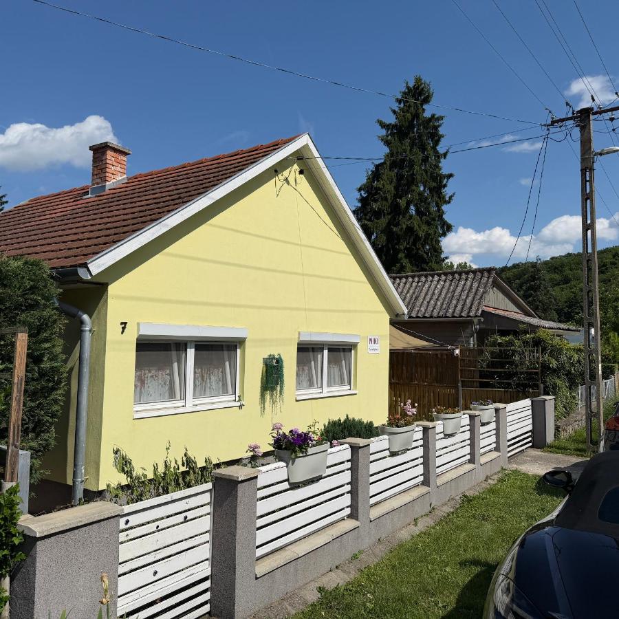 Niki Vendégház - B&B Abaliget