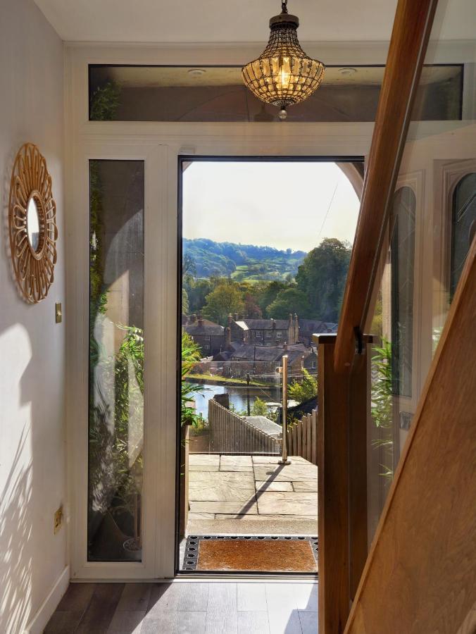 Dawns House Cromford, Peak District, Hot Tub, for 6 - stunning views - B&B Cromford