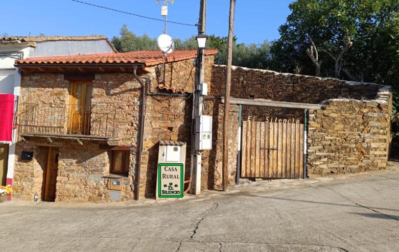 El Silencio - Bed and Breakfast Mesegal