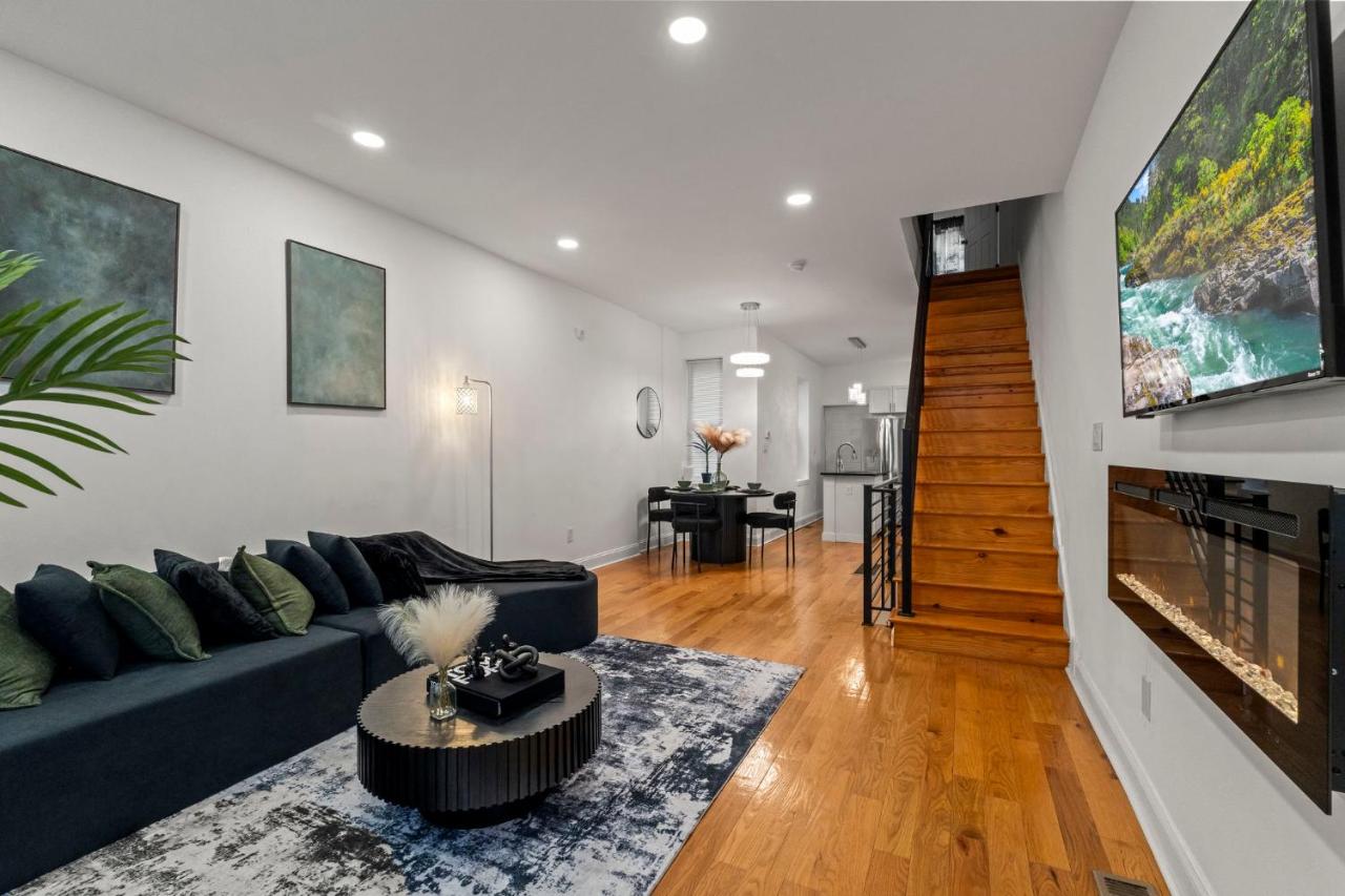 Modern 3BR Home Patio Near Center City Free Parkin - Ferienwohnung Philadelphia