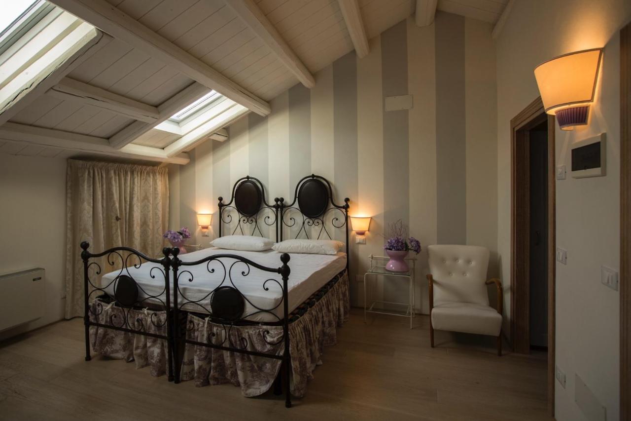 Großes Doppelzimmer