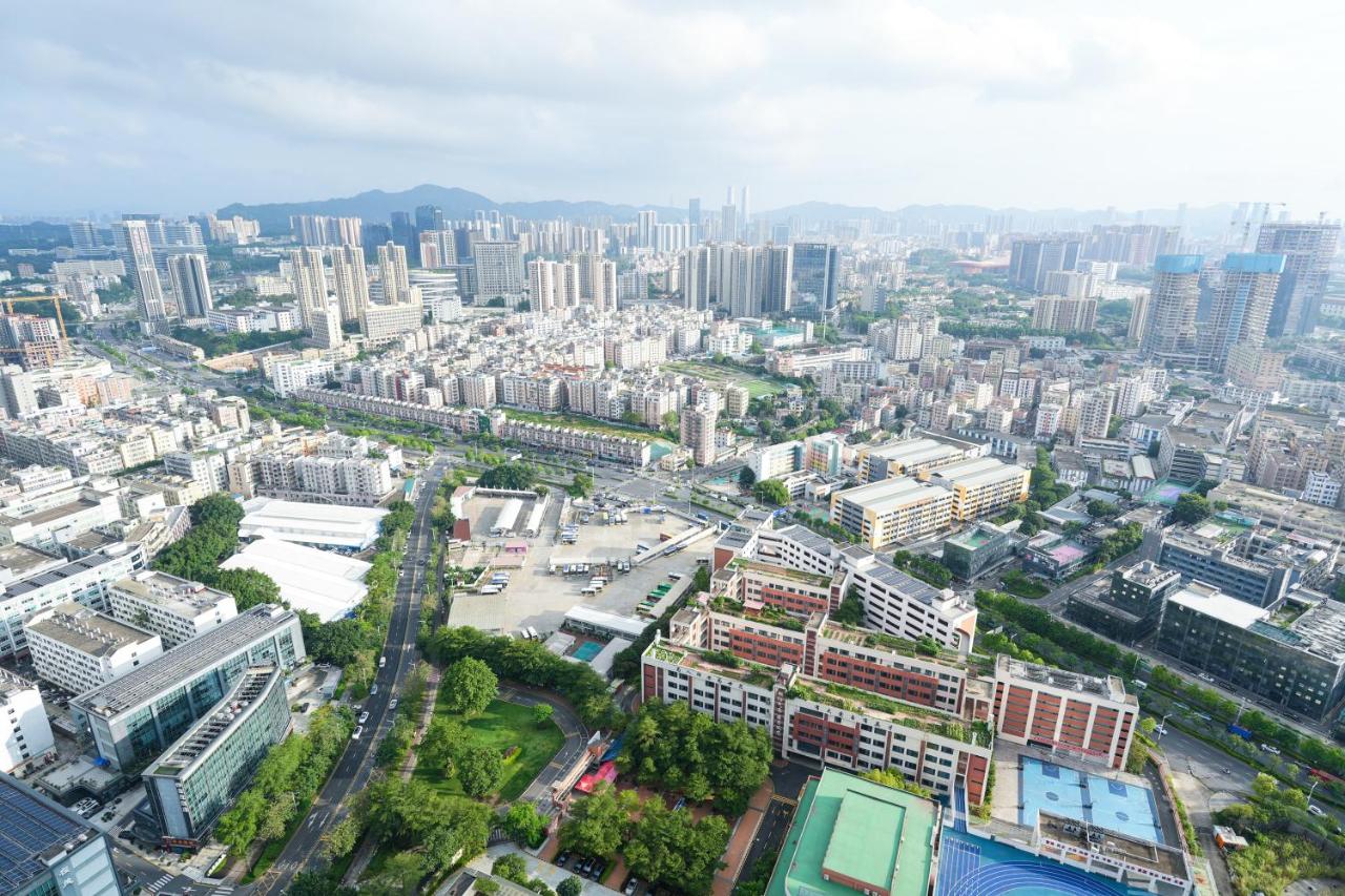 Extra-large, luxurious three-bedroom, two-bedroom apartment in Bantian, near Shenzhen North Huawei Tianan Cloud Valley - Chambres d'hôtes Shenzhen