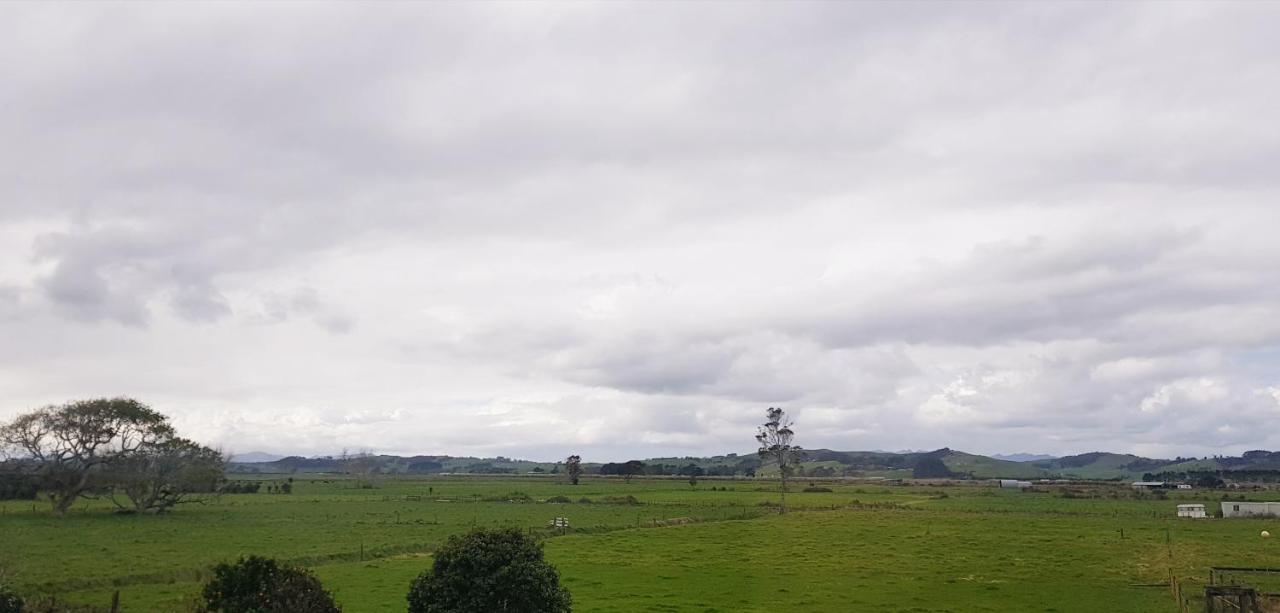 Two large Interconnecting Guest-Wing Apartments at WHARE KURA the 150-yr-old Aratapu School House - Chambres d'hôtes Dargaville