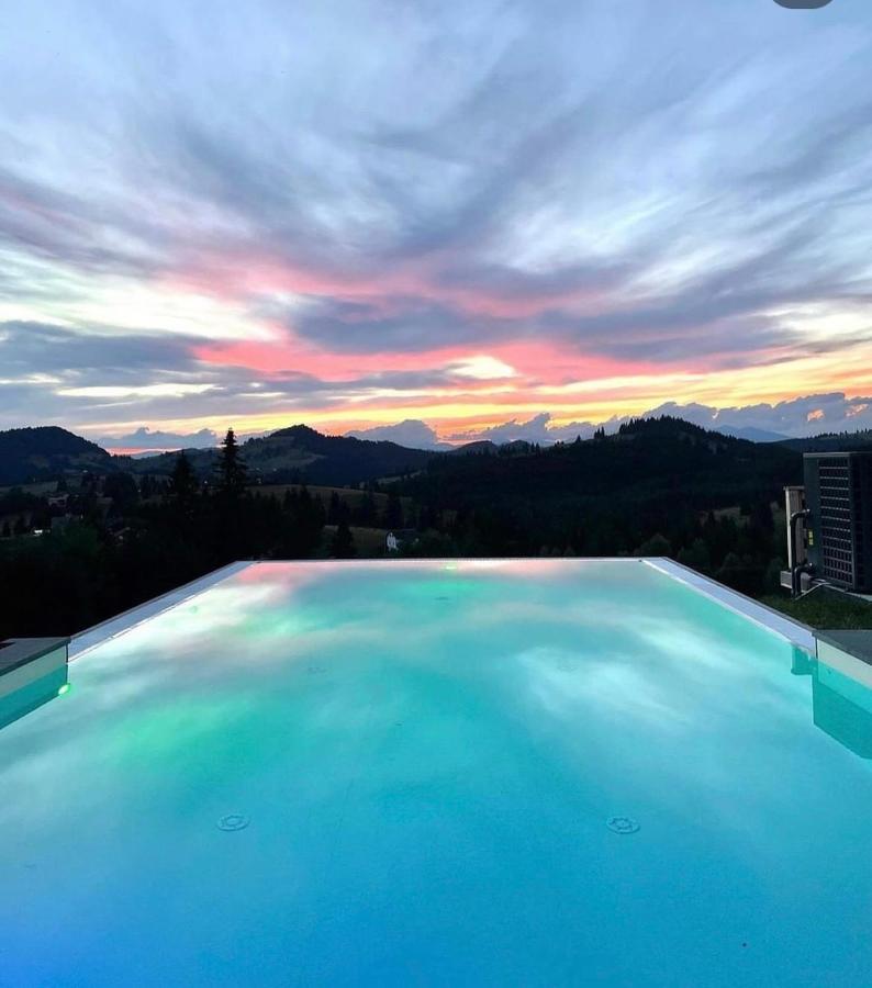 Tihuta Chalet - B&B Piatra Fântânele