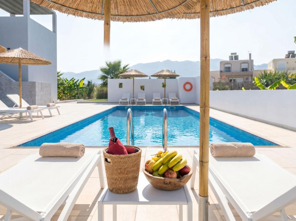 Lilu Villa 2 with Private Pool and Seaview - B&B Tigaki