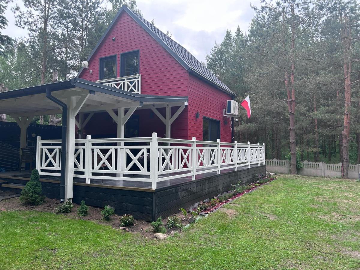 Mazury Czerwony Domek Jacuzzi - Chambres d'hôtes Romany