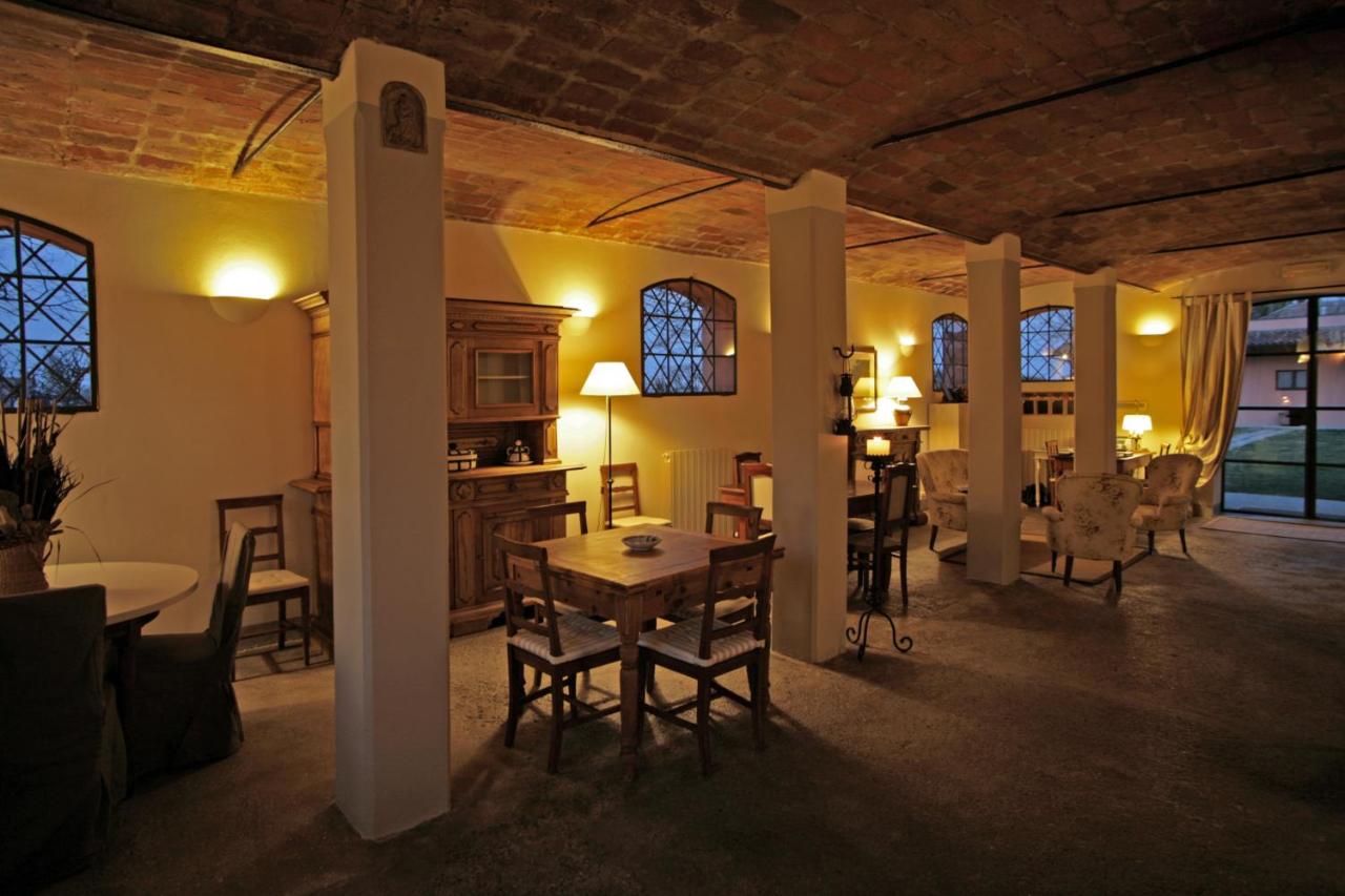 Società agricola le more Agriturismo La Dondina - Chambres d’hôtes