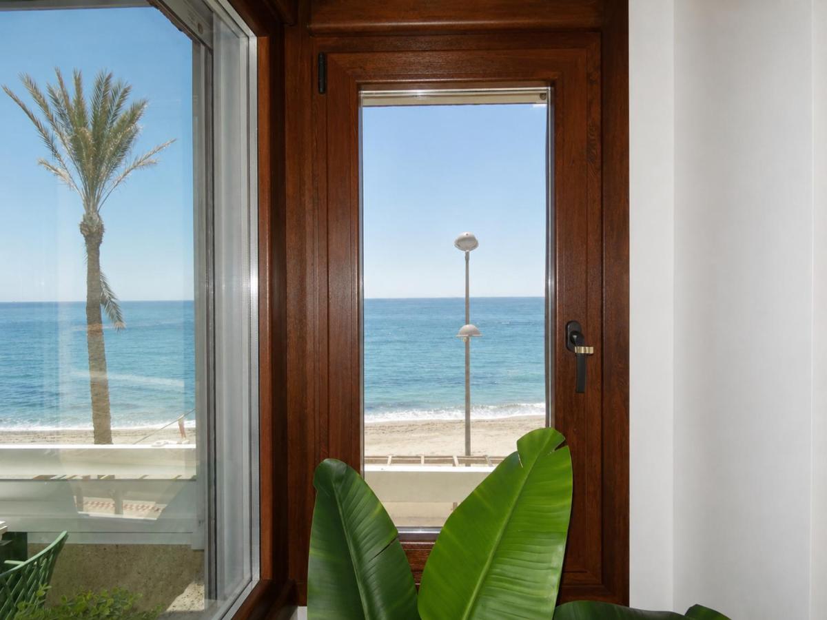 Comeback EL MAR CIEGA TUS OJOS - B&B Torrenueva