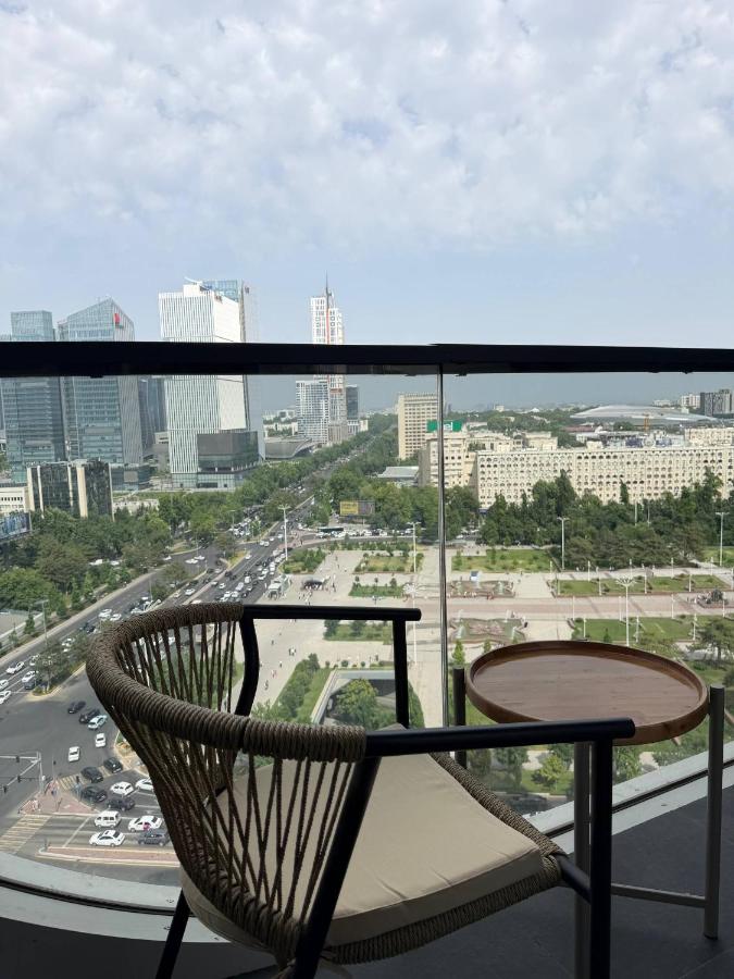 Tashkent City Lights 16 floor view - Chambres d'hôtes Tachkent