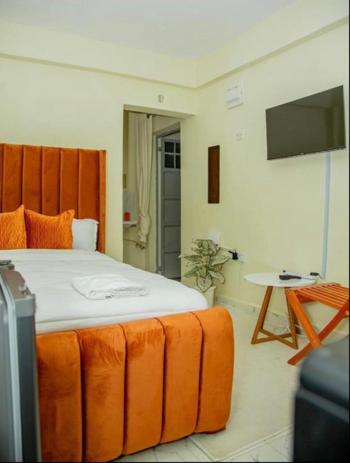 Glisten Studio with free WI-FI - Ferienwohnung Nanyuki
