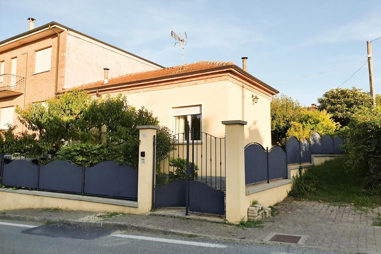 Casa Frutteto Private Garden in Monferrato - B&B Montegrosso d'Asti