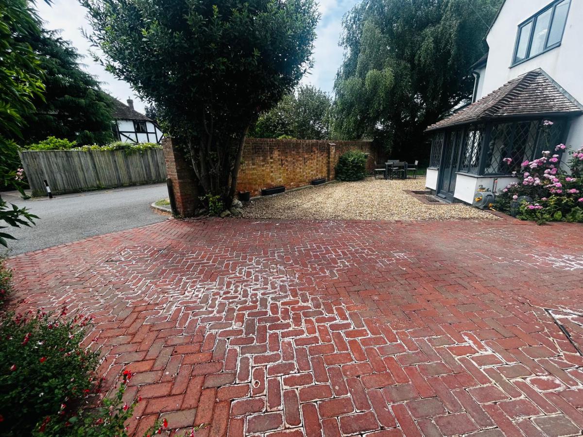Hadrian House - B&B East Preston