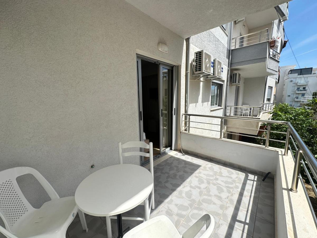 Hidden Gem Azure - B&B Saranda