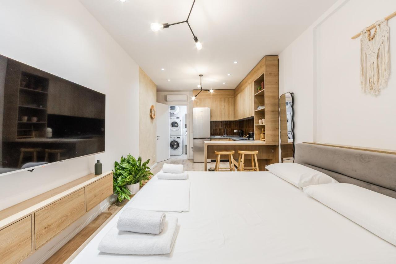 NooN Apartment | Sofo Duni by PikHost - Bed and Breakfast Dhërmi