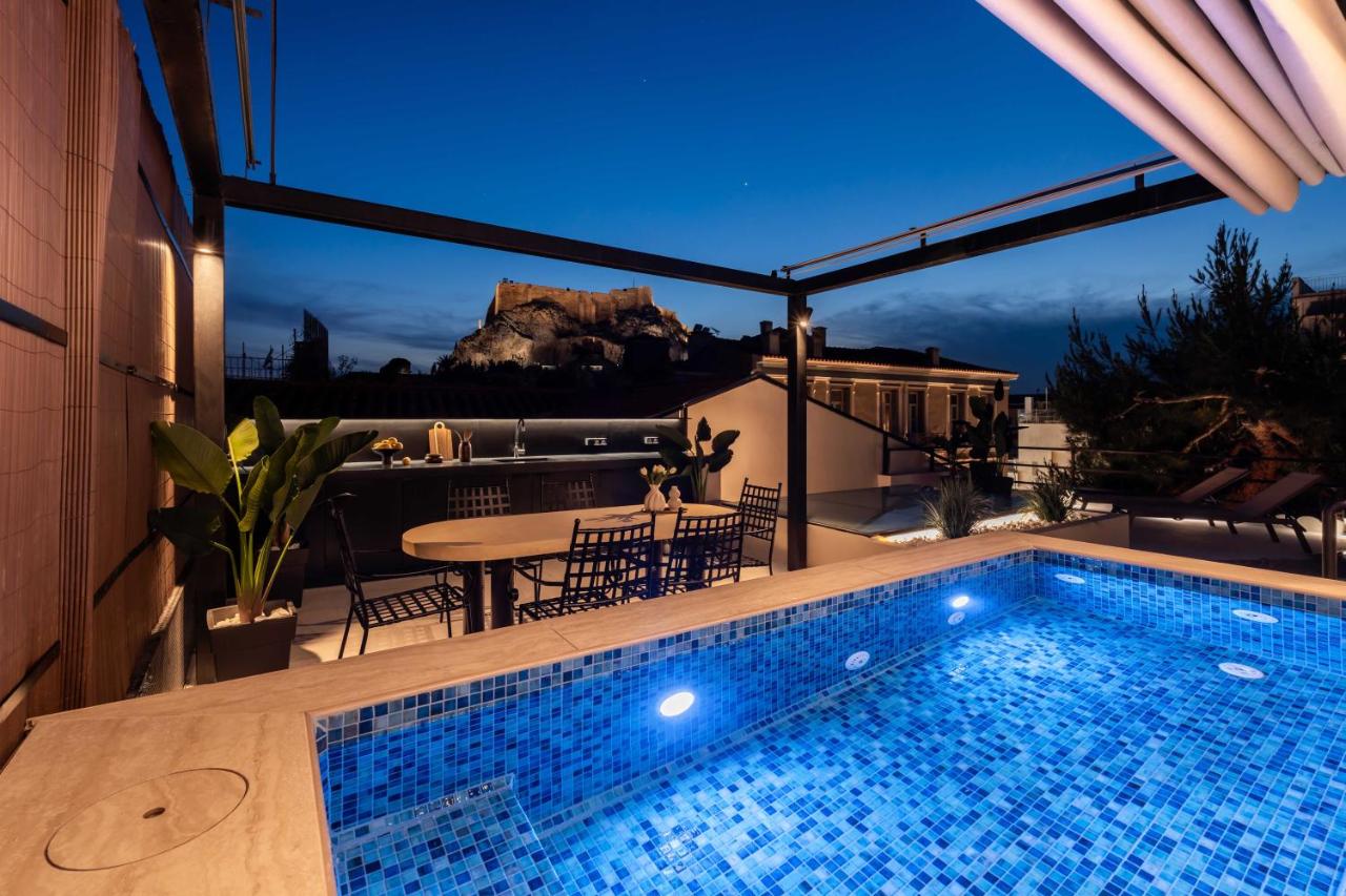 ATELIER 10 , Acropolis View Heated Plunge Pool Apartment - Ferienwohnung Athen