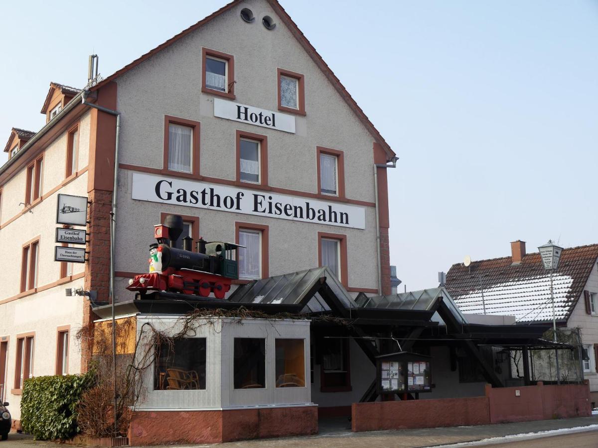 B&B Mosbach - Hotel-Gasthof-Destille-Eisenbahn - Bed and Breakfast Mosbach
