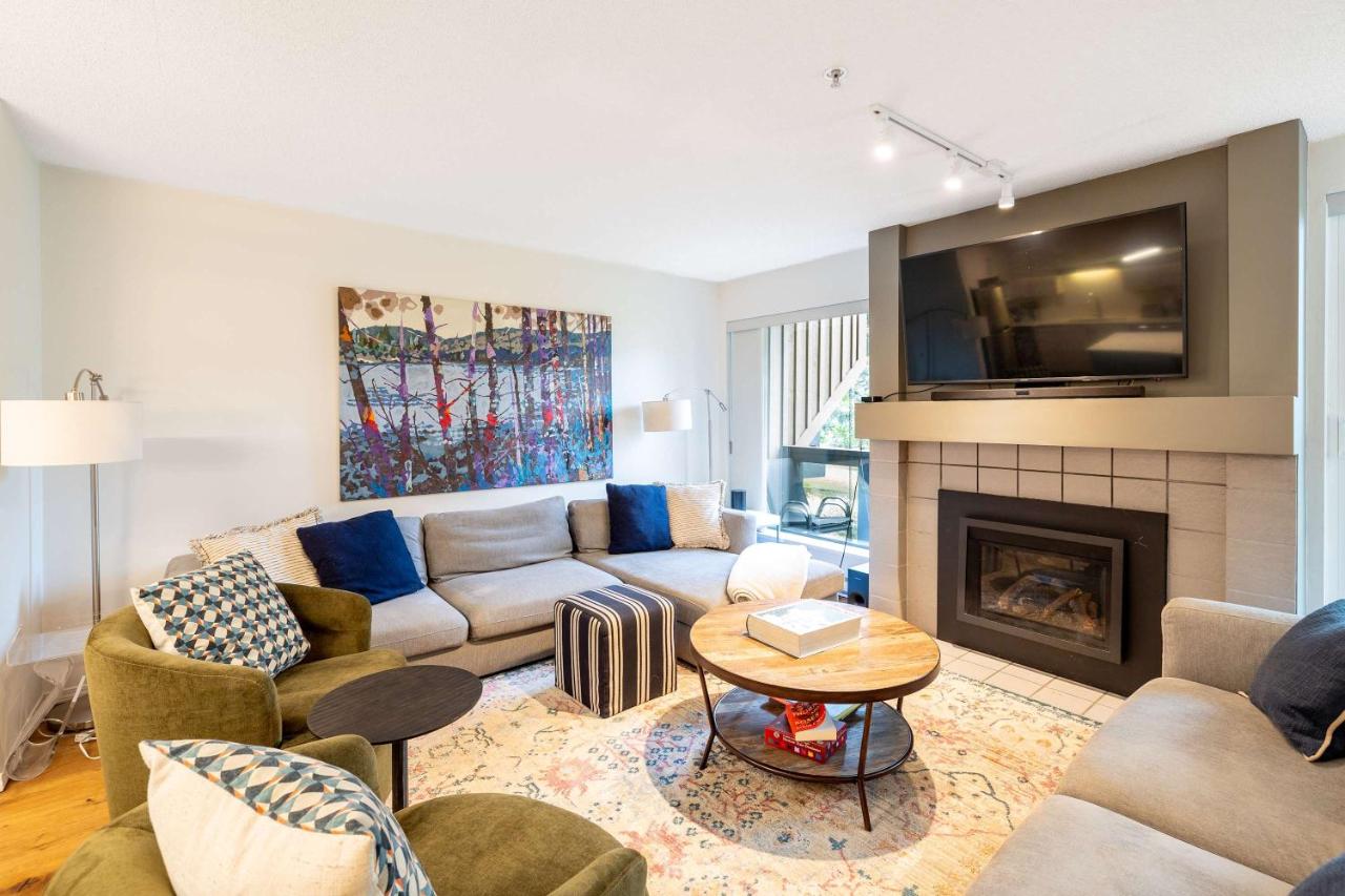 Excellent Location Free Parking Walk to Village - Bed and Breakfast Whistler