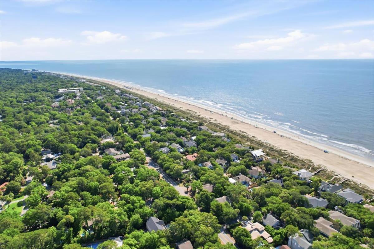 Evian Villa Retreat - Incredible Shipyard Condo - B&B Hilton Head