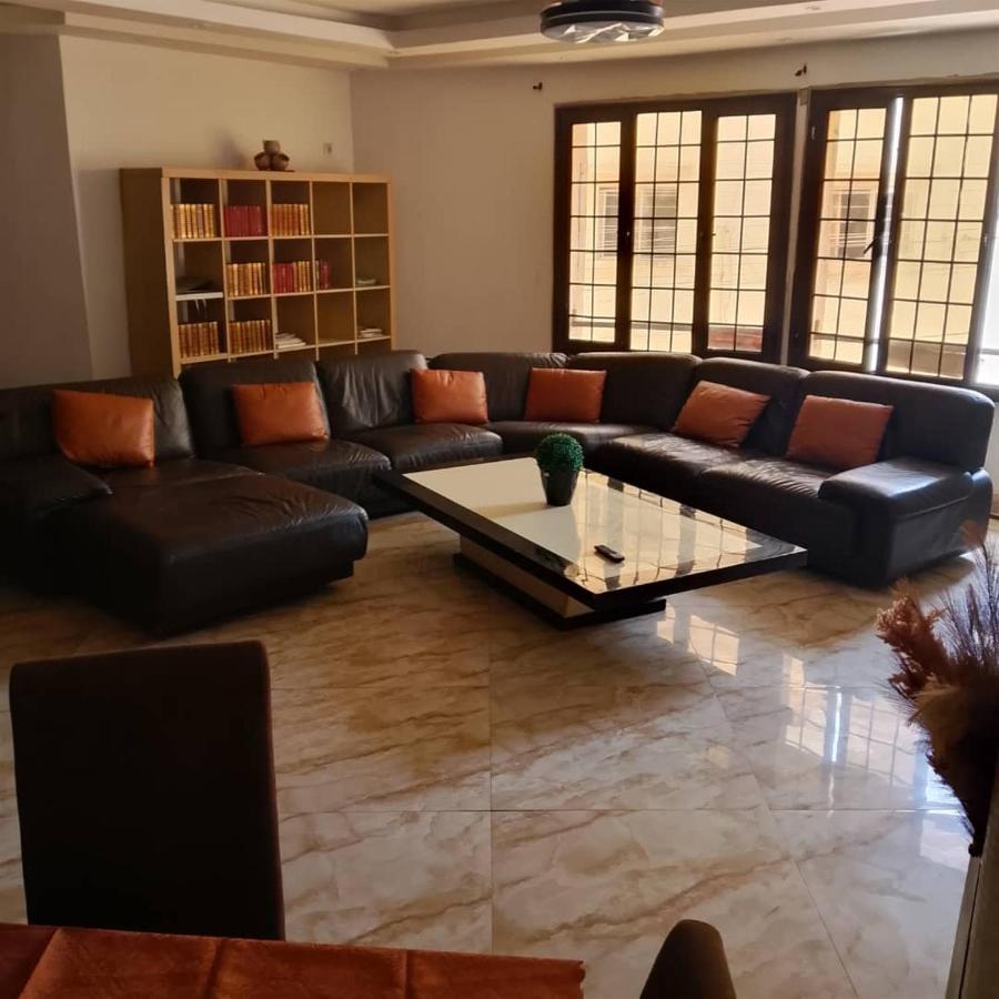 Appartement 300 - B&B Dakar