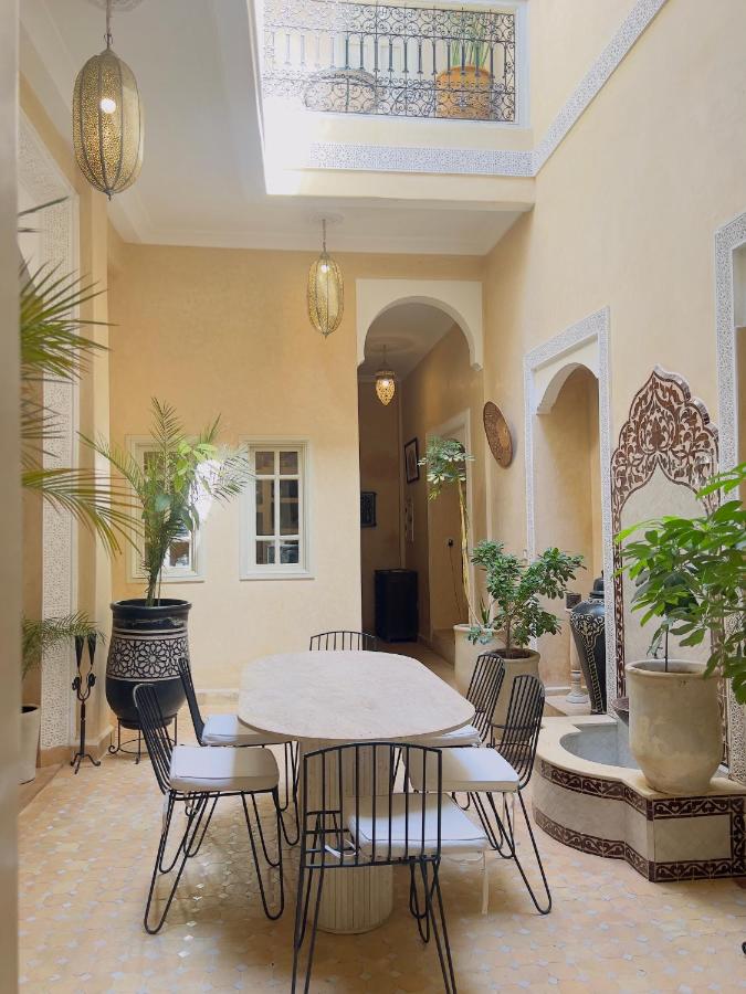 Riad Tazzori - Authentic Medina Stay with Rooftop Terrace - Chambres d'hôtes Marrakech