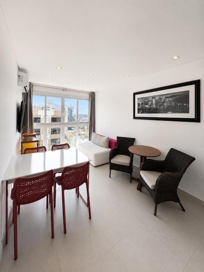 Apto Novo Piscina, Rooftop e 200m da Praia - B&B Capão da Canoa
