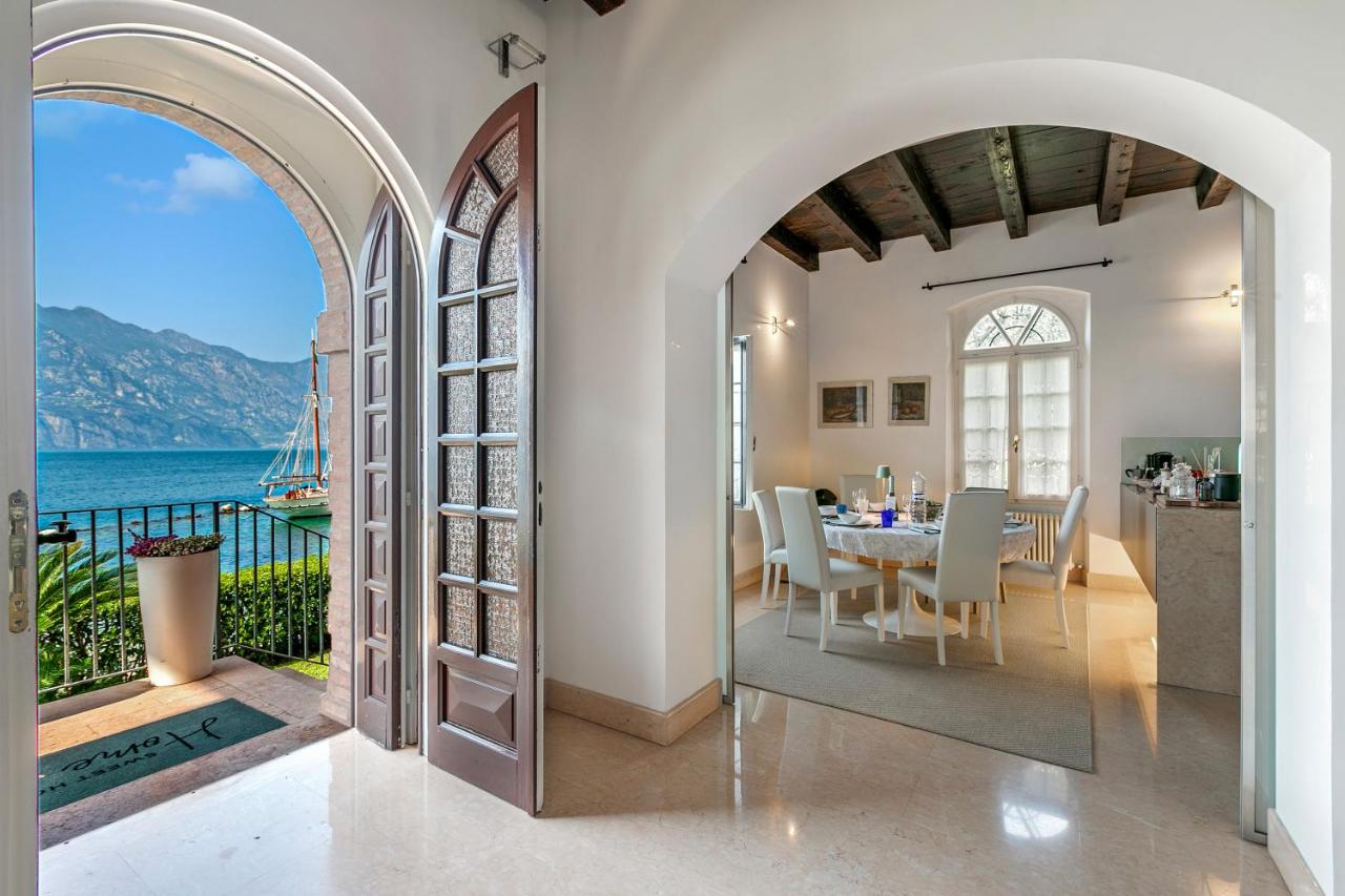 Villa Schlosser Lake Front & Private Pool - Ferienwohnung Malcesine