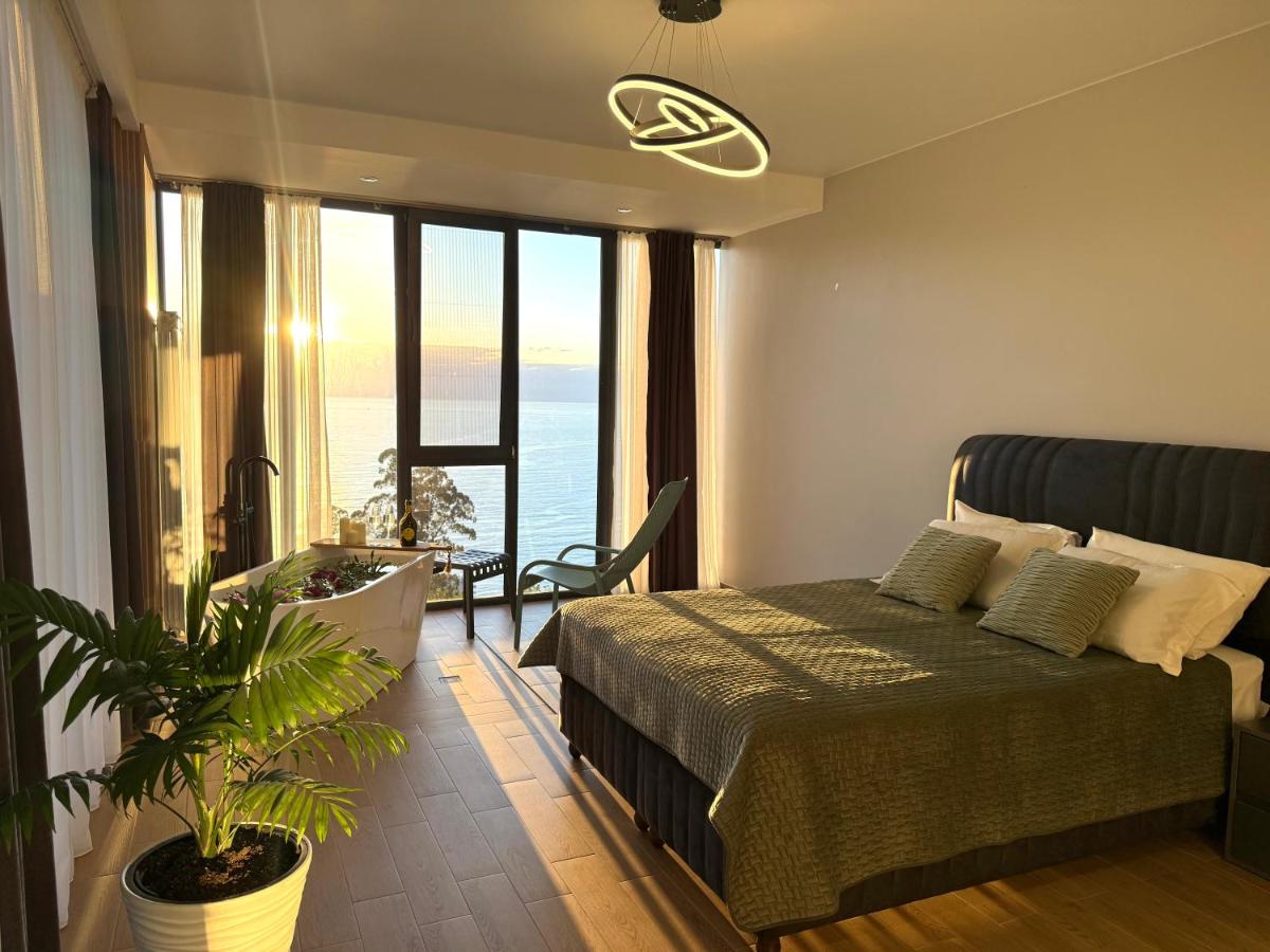 Modern Villa - infinity pool & Panoramic Sea View