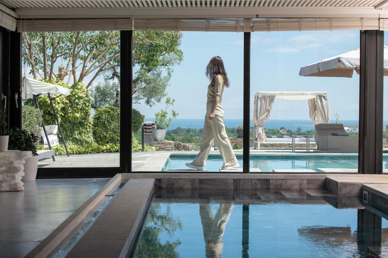 Luxury Villa Christina - B&B Makrýgialos