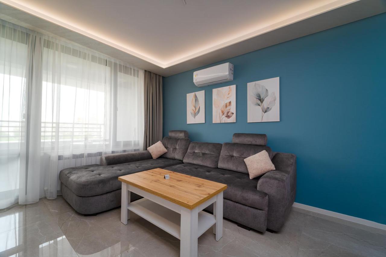 Blue Home Atana Near Airport - Ferienwohnung Sofia