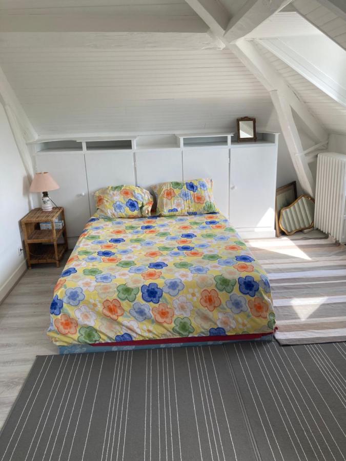 Chambre spacieuse et douillette - B&B Montlignon