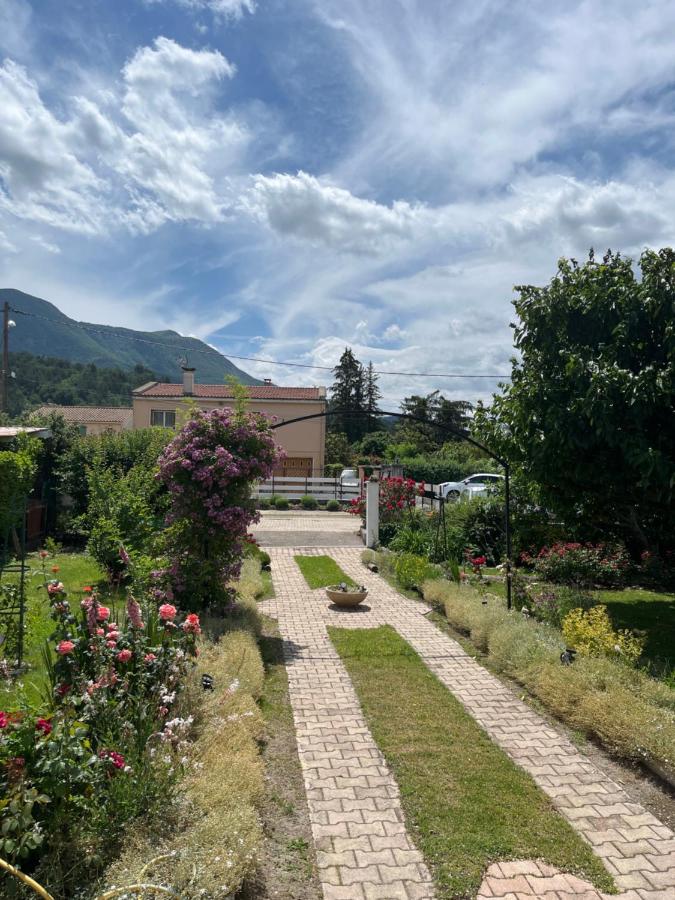 Super maison 5 pièces avec jardin - B&B Digne-les-Bains