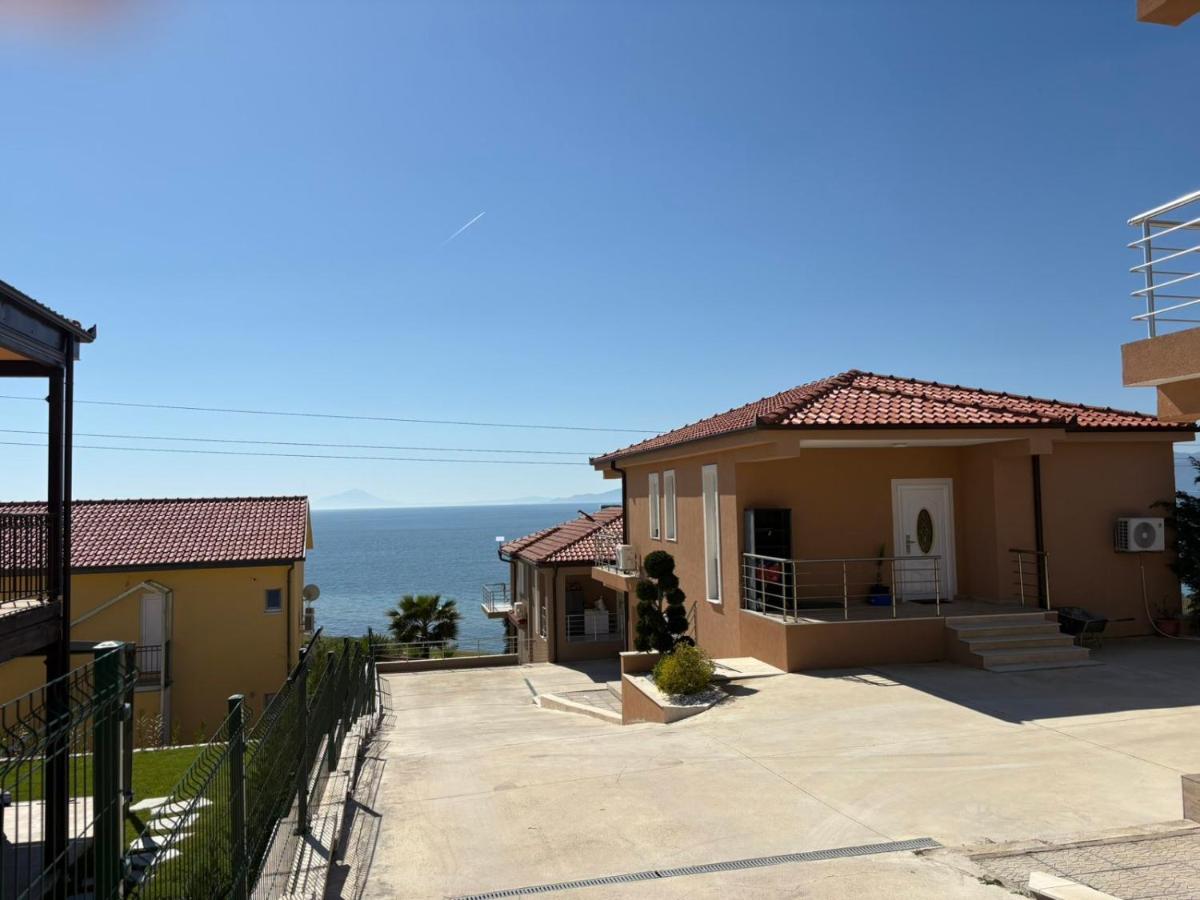 Three-Bedroom Luxury Villa - B&B Iraklítsa