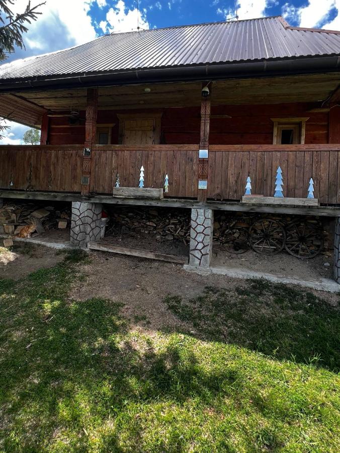 Роза Вітрів - Ferienwohnung Rachiw